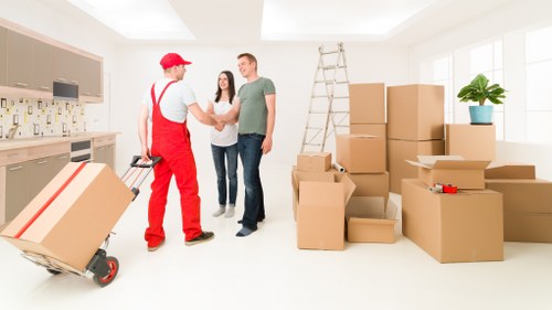 Free quote policy for Enfield man and van service